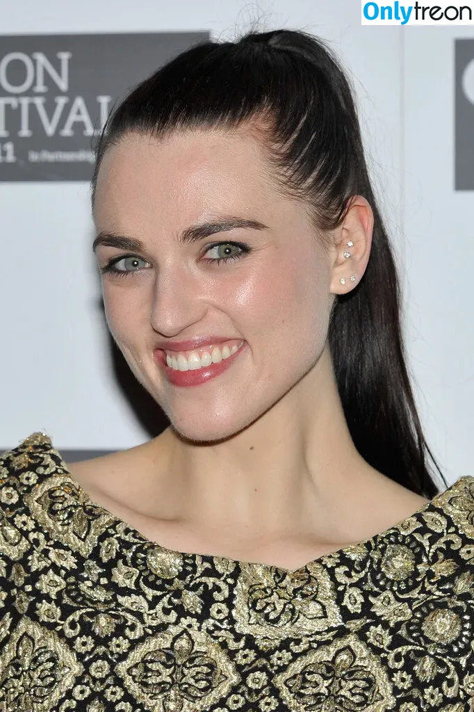 Katie McGrath голая photo #0097 (kashymcgrath)