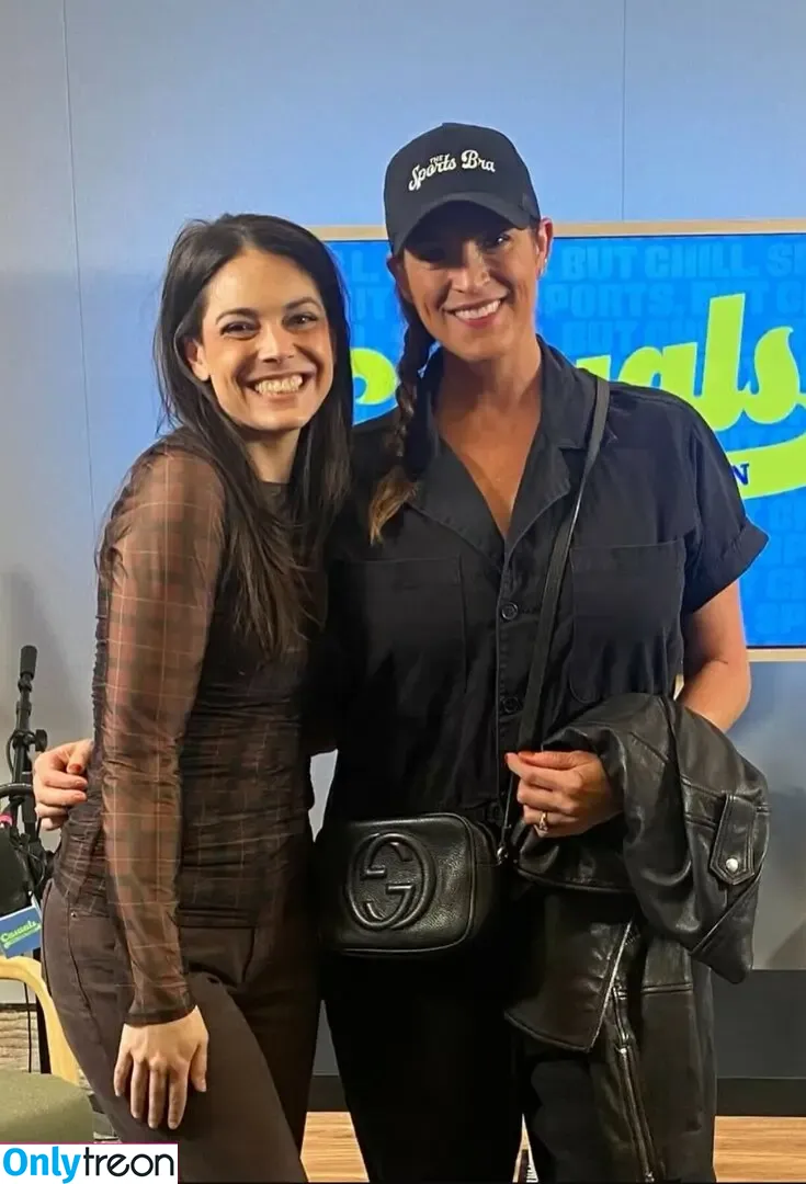 Katie Nolan nude photo #0019 (natiekolan)