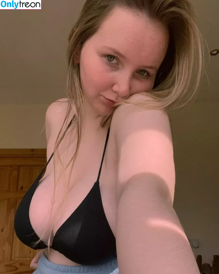 Katie O nude photo #0022 (katieomusic / mistresskatie)
