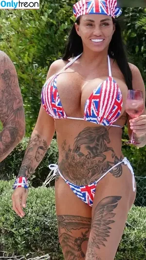 Katie Price / katieprice фото голая #0052