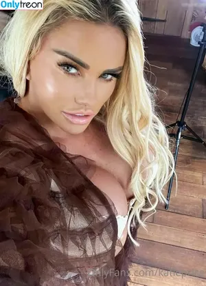 Katie Price / katieprice фото голая #0071