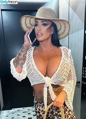 Katie Price / katieprice фото голая #0210