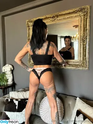 Katie Price / katieprice фото голая #0244