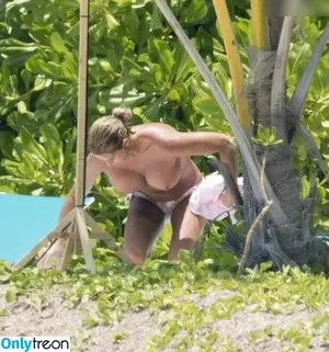 Katie Price / katieprice фото голая #0329