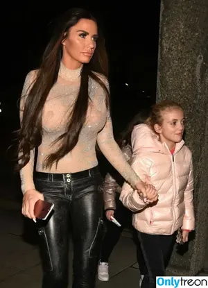 Katie Price / katieprice фото голая #0386