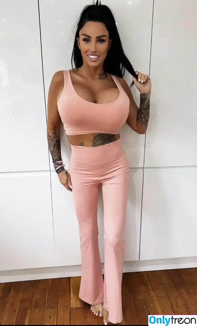Katie Price голая photo #0137 (katieprice)