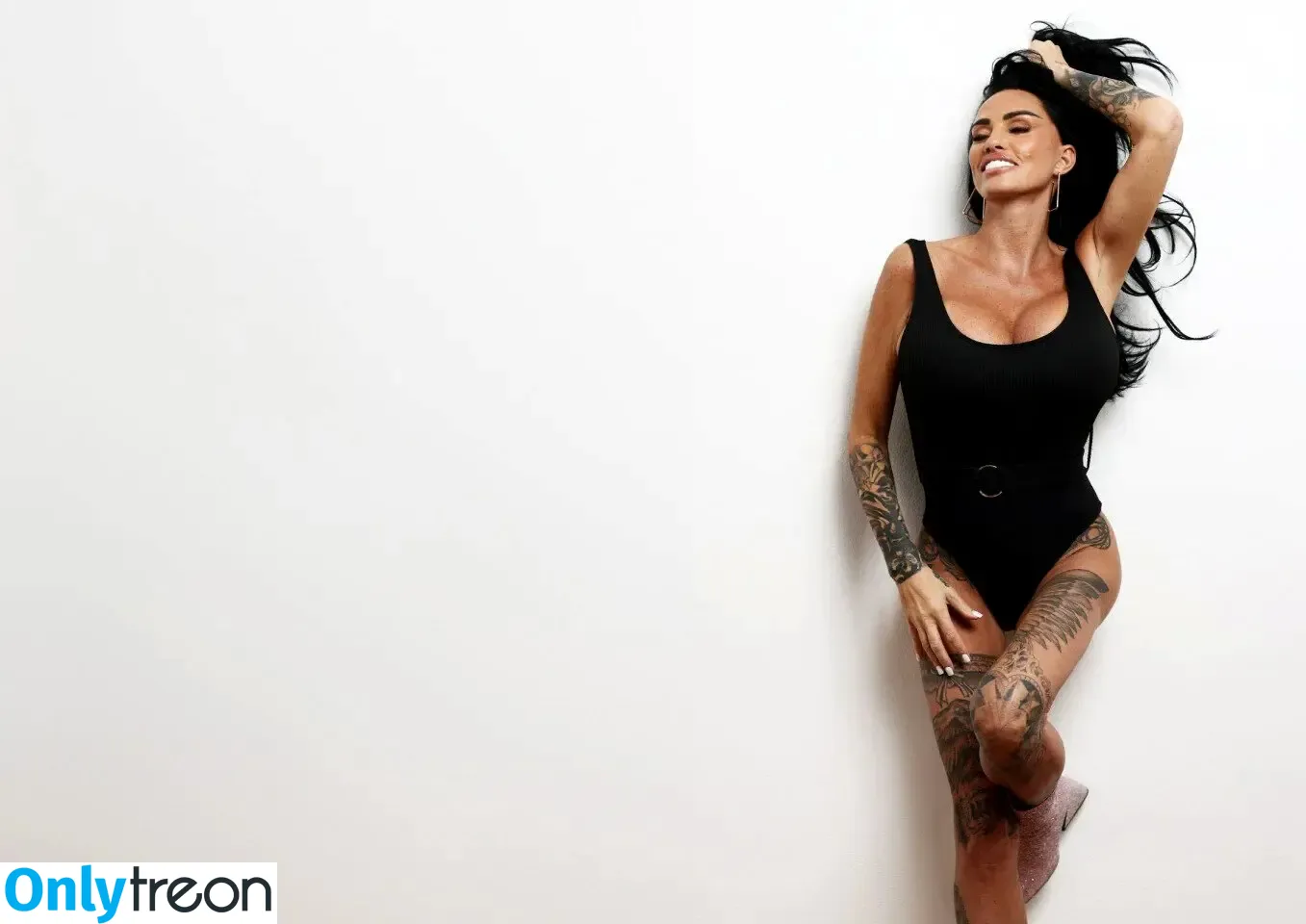 Katie Price голая photo #0345 (katieprice)