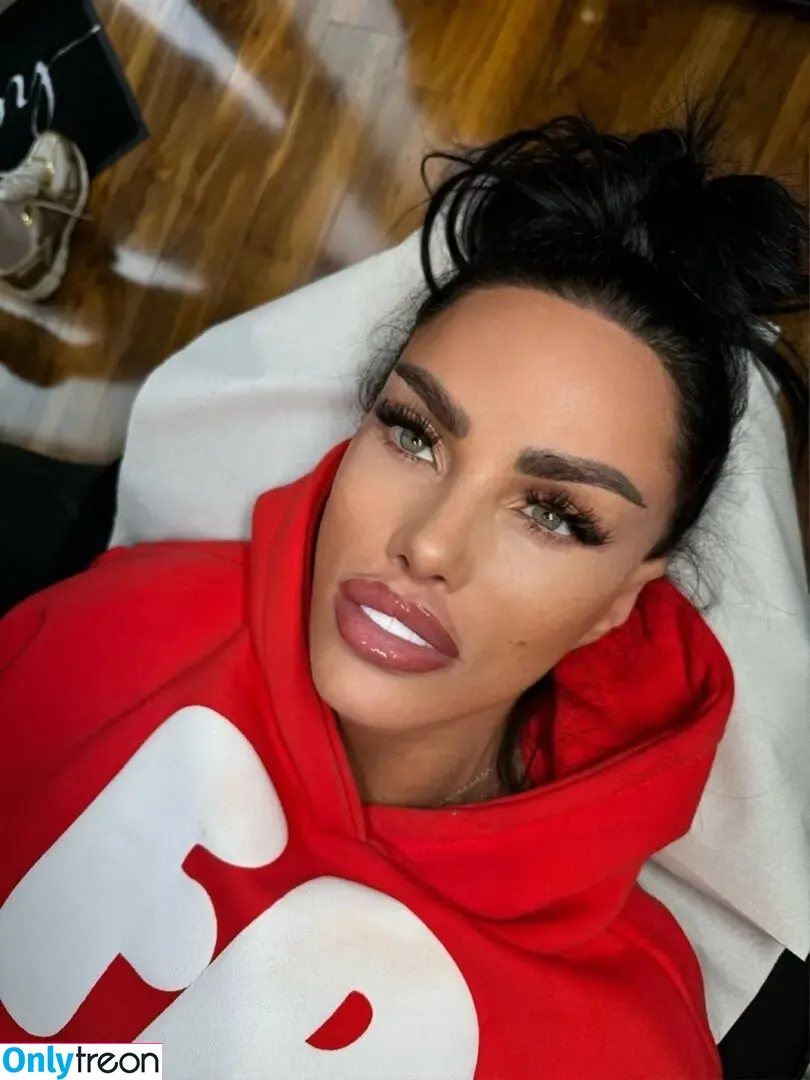 Katie Price nude photo #0410 (katieprice)