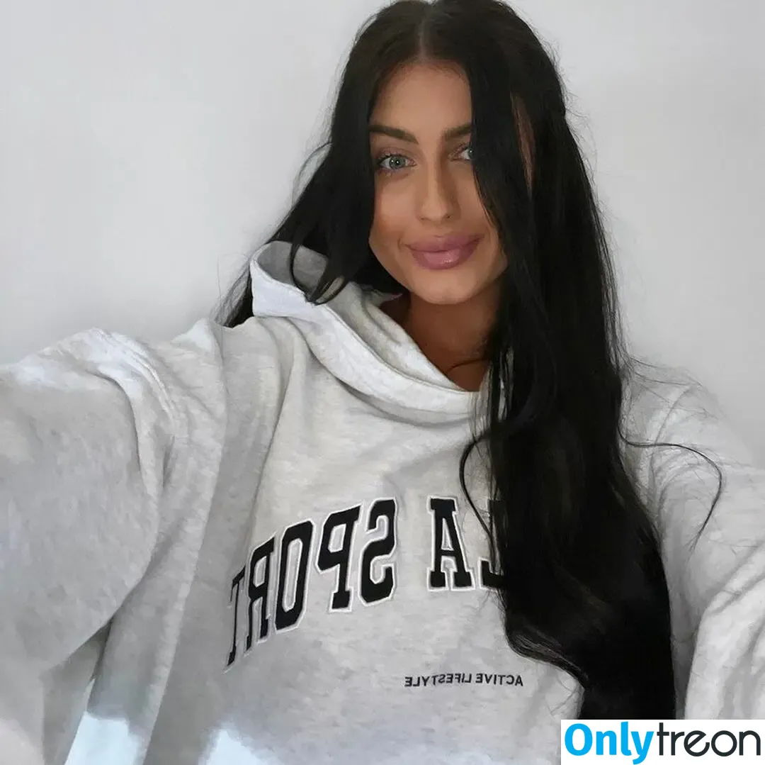 Katie Wilson голая photo #0059 (blondeshortie2023 / katielmwilson)