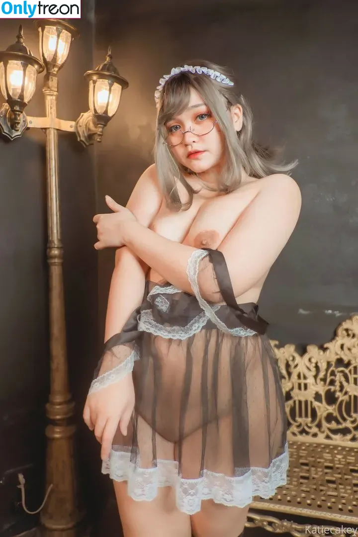 Katiecakey nude photo #0021 (_katiecakey / darthcakey)