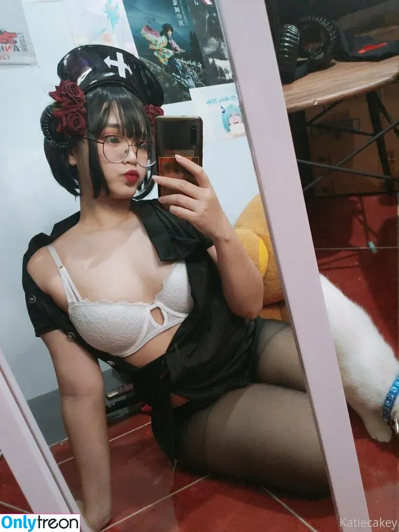 Katiecakey nude photo #0073 (_katiecakey / darthcakey)