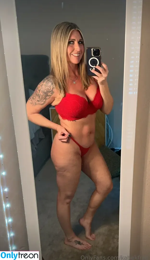 katiekampbell nude photo #0051 (Katie Kampbell / katie.s.campbell / katieca28977575)