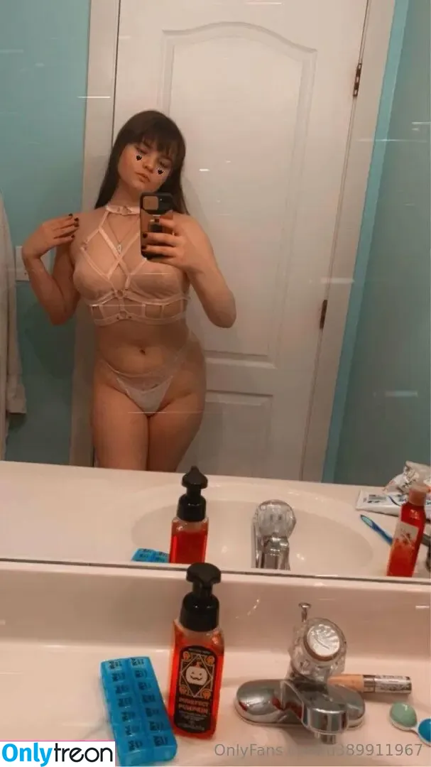 katietheinnocent nude photo #0003 (katieneeson)