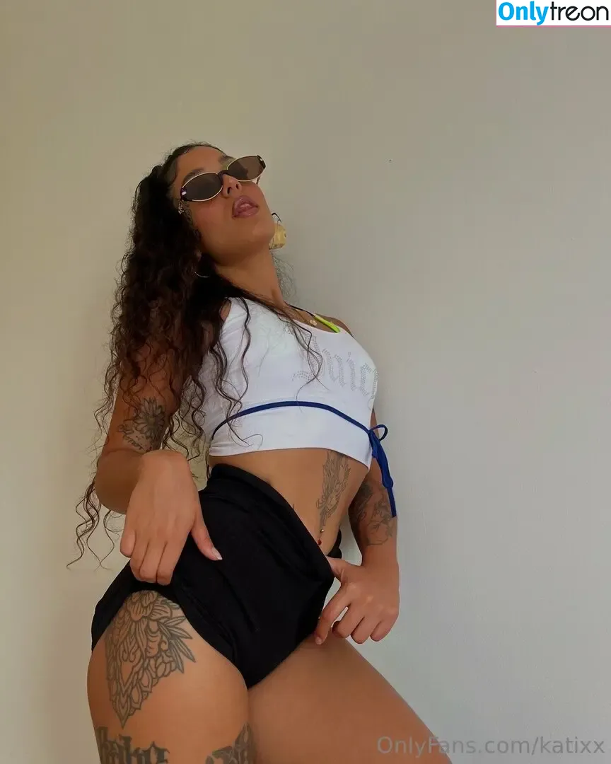 katixx nude photo #0080 (katixx)