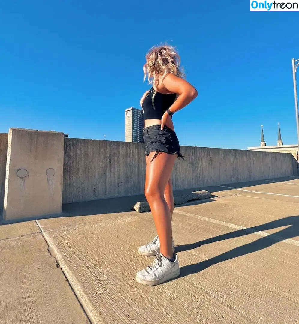 katrileyyy голая photo #0003 (katrileyy)