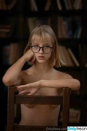  nude photo #0006