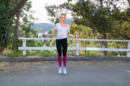 Katrina Bowden / katrinakbowden фото голая #0191