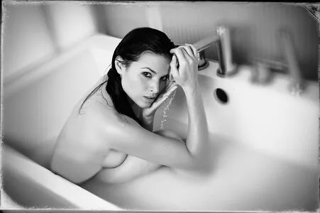 Katrina Law / katrinalaw фото голая #0084