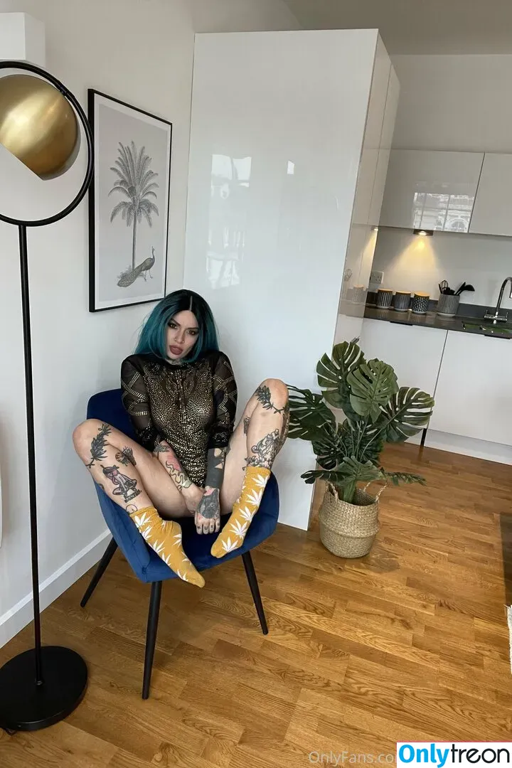 Katsandcrows nude photo #0141 (Kathrine Suicide)