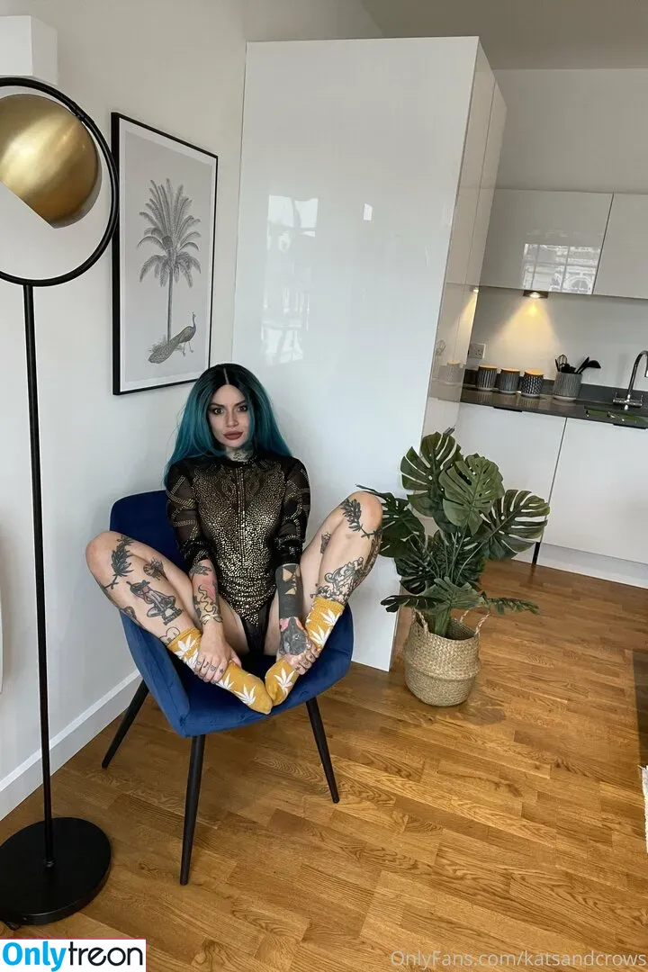 Katsandcrows голая photo #0152 (Kathrine Suicide)