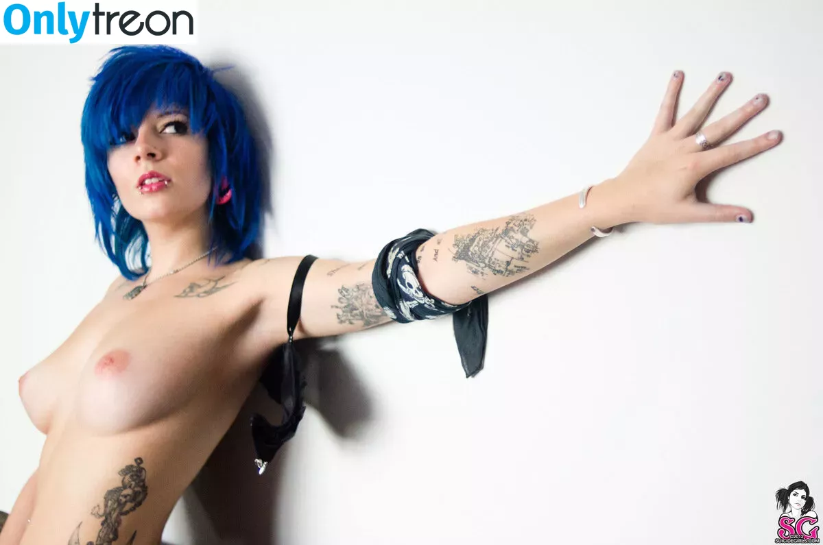 Katsandcrows nude photo #0243 (Kathrine Suicide)