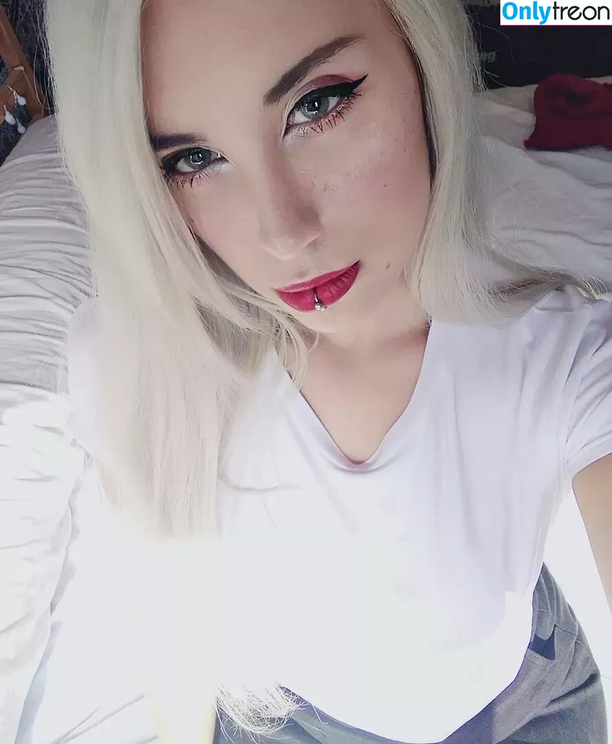 katth голая photo #0168 (KatthTV)