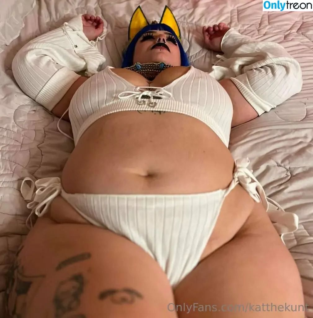 KatTheKunt nude photo #1425 (katthemilfykunt)