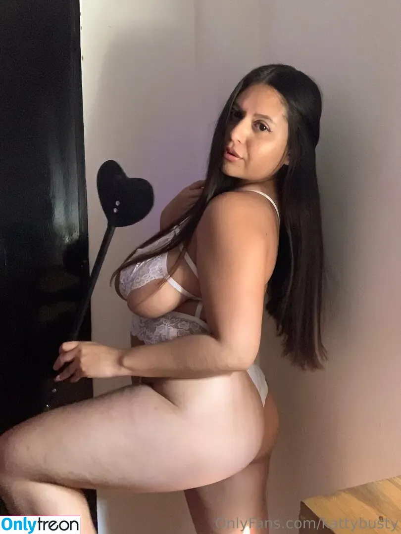 kattybusty голая photo #0021 (katyusti)