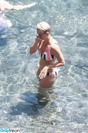 Katy Perry / katyperry nude photo #3034