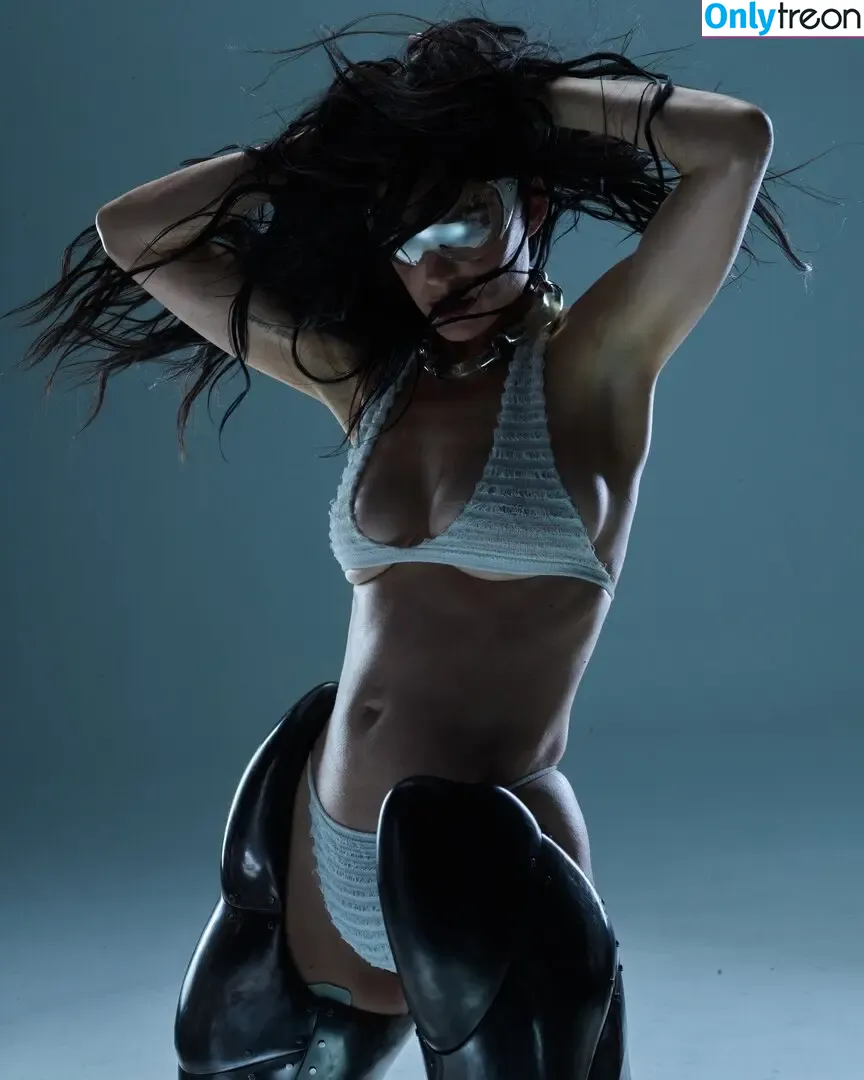Katy Perry nude photo #3347 (katyperry)