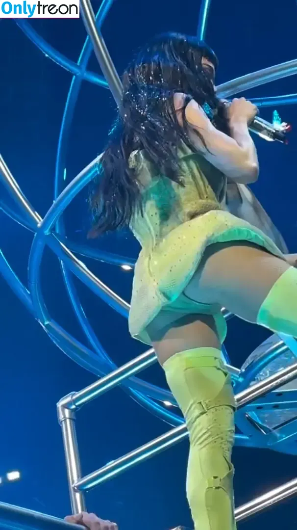 Katy Perry nude photo #3411 (katyperry)