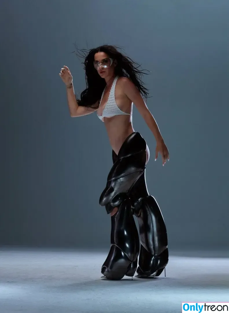 Katy Perry nude photo #3439 (katyperry)