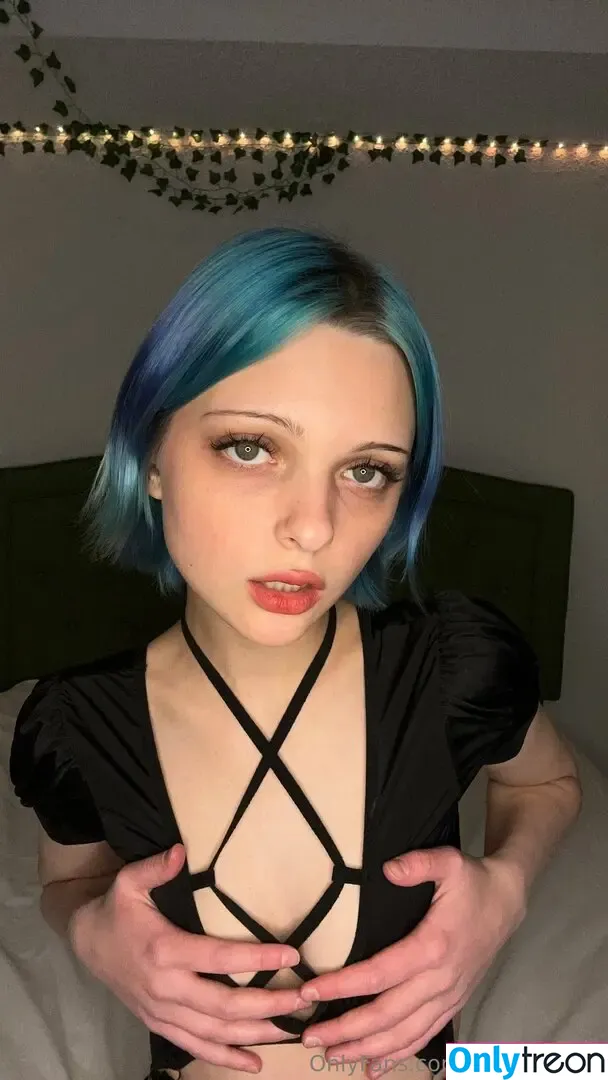 kawaiilavina nude photo #0015 (kawaiilavina)