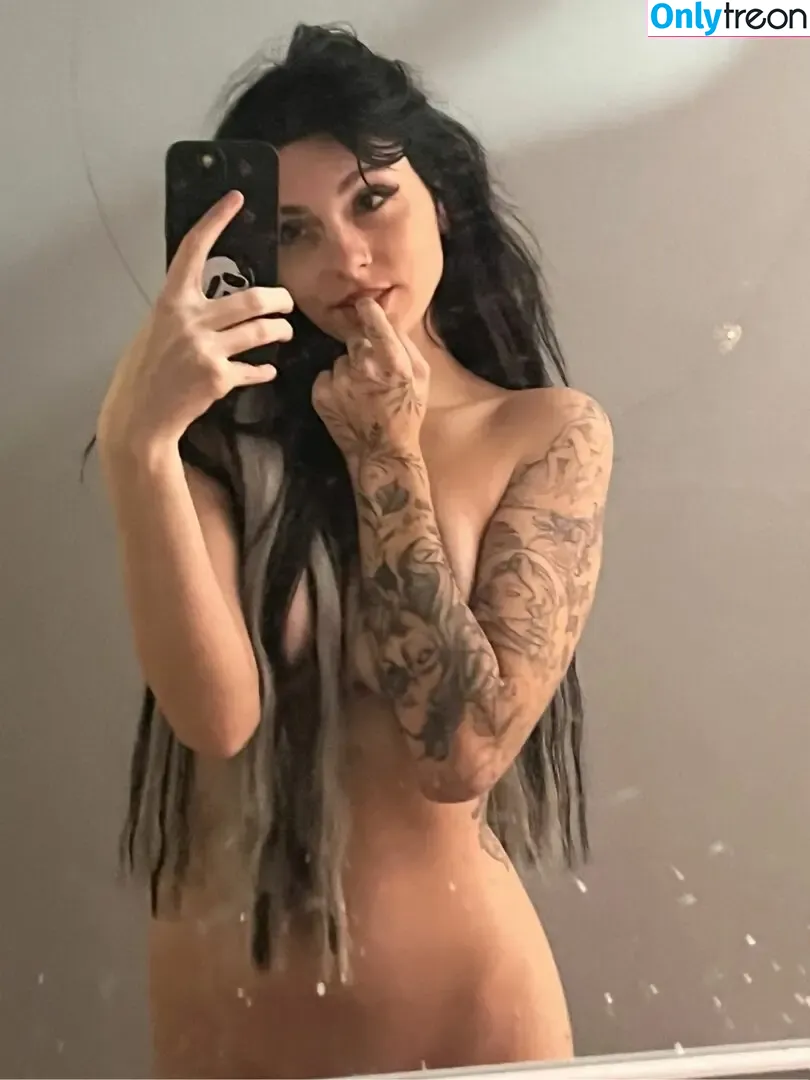 KayBri nude photo #0023 (kay.brixo)