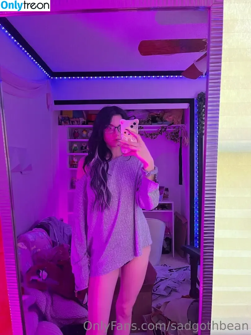KayBri nude photo #0100 (kay.brixo)