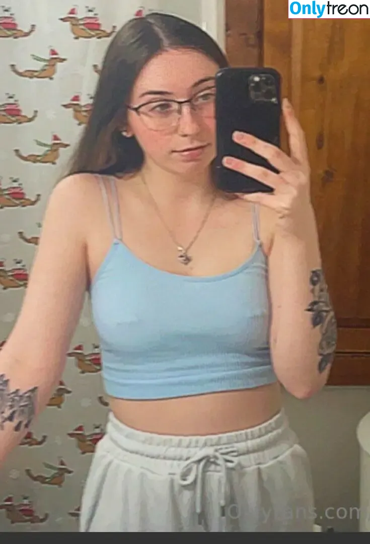 KayBrodz голая photo #0003 (hirekayb / kbunleashed)