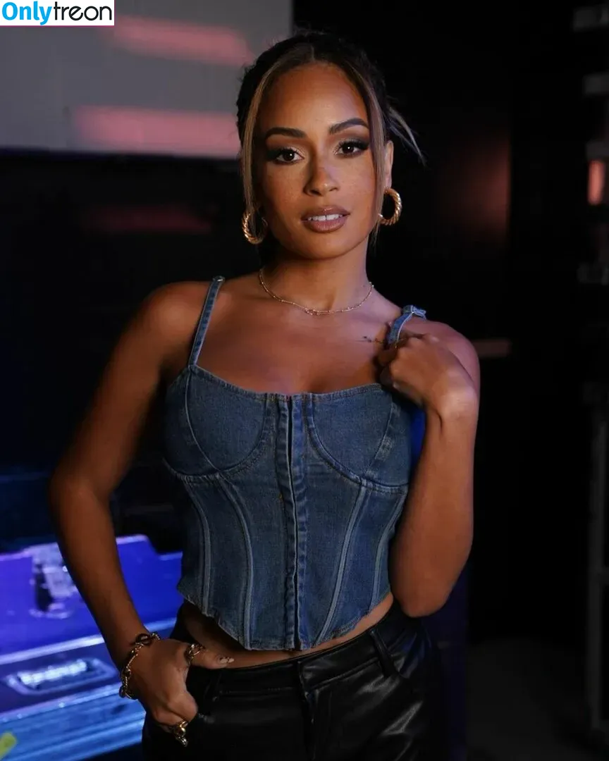 Kayla Braxton голая photo #0359 (kaylabraxtonwwe)