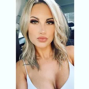 Kayla Lynne Hilton / kaylalynnehilton фото голая #0025