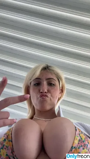 kaylaaagabriellee / kaylaa216 nude photo #0016