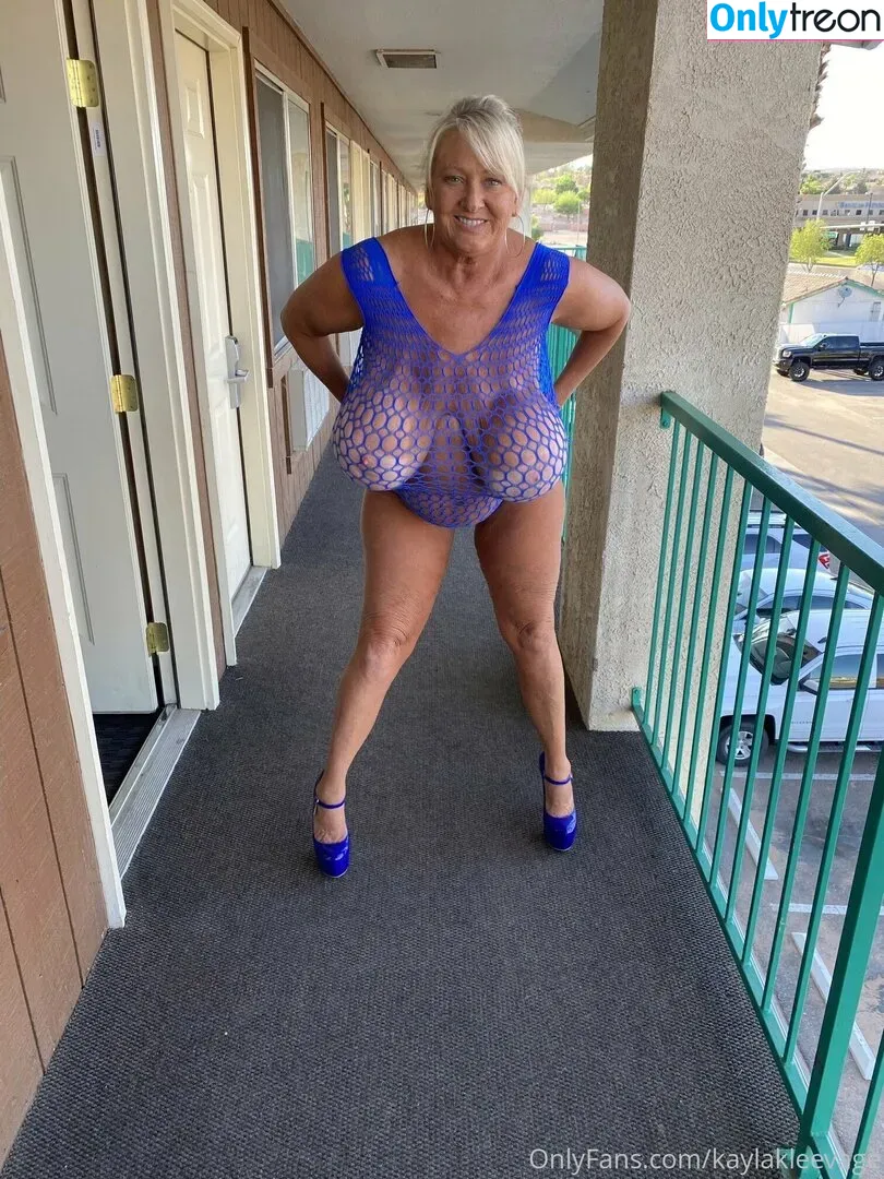 kaylakleevage голая photo #0005 (the_real_kayla_kleevage)
