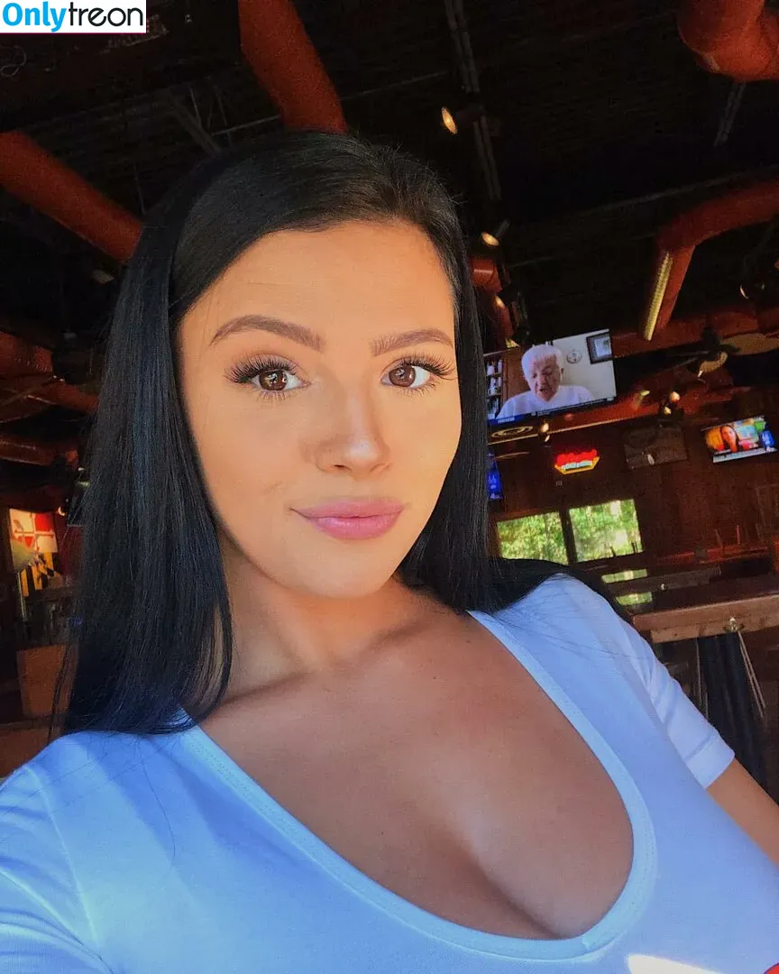 Kaylee Burnett nude photo #0006 (kayleeeburnett / kayybbyy / kayyburnett)