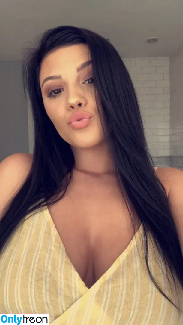 Kaylee Burnett nude photo #0026 (kayleeeburnett / kayybbyy / kayyburnett)