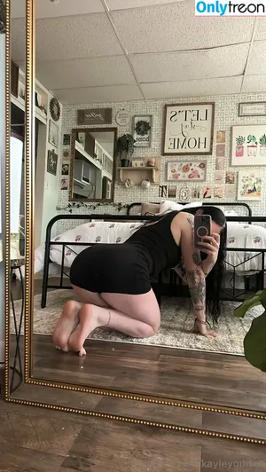 KayleyGurlXo / kayleygurlxoxo / kayleyzbabyy nude photo #0137