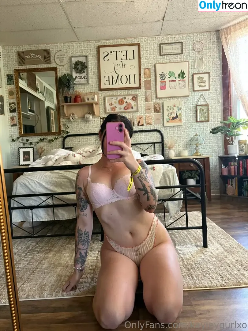 KayleyGurlXo nude photo #0171 (kayleygurlxoxo / kayleyzbabyy)