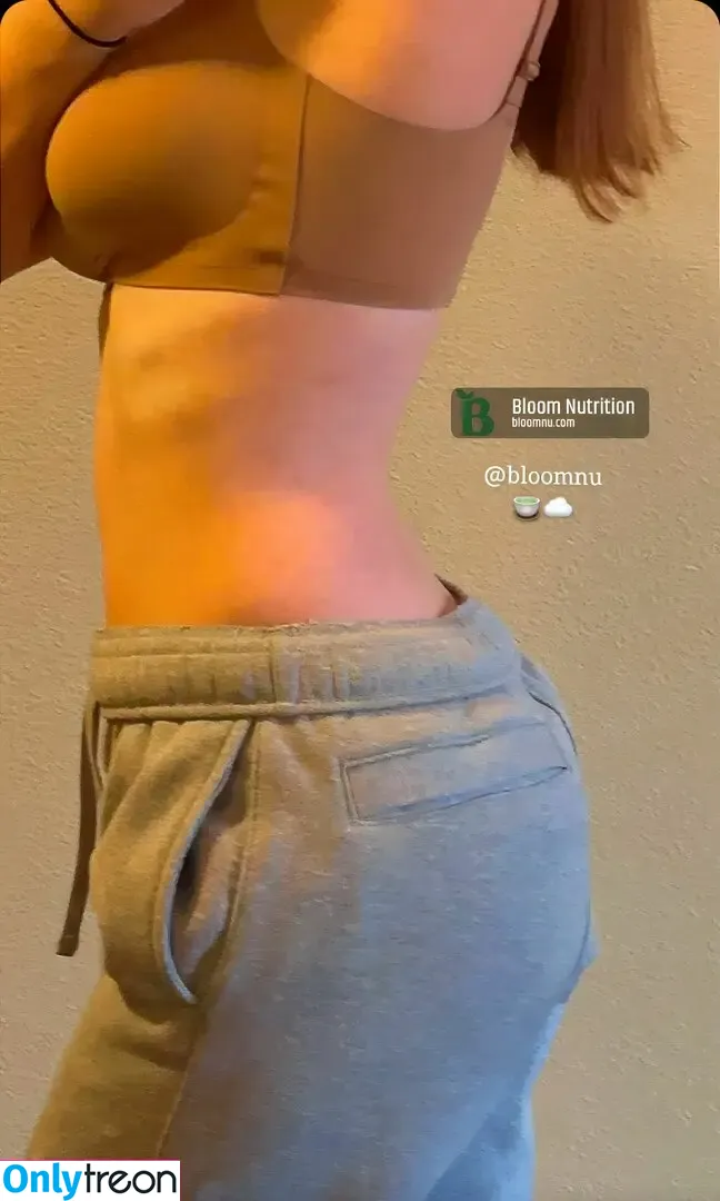 Keara ASMR nude photo #0012 (Keara Cornella / kearacornella)