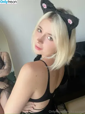 Keawave nude photo #0030