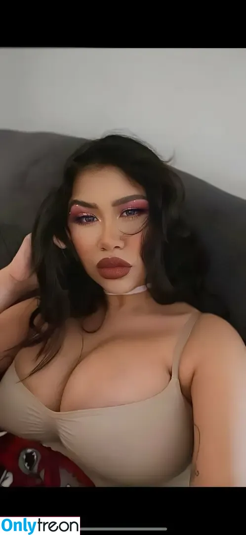 Keepingupwithjaz nude photo #0016 (_keepingupwithjaz_ / _yourstrulyjaz_ / keepingupwithkayla / yourstrulyjaz)