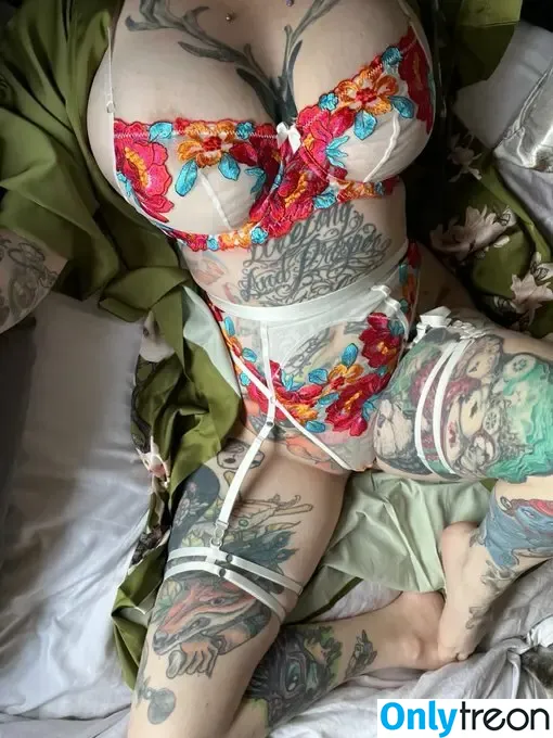 keighlanight nude photo #0065 (keighlanight1)