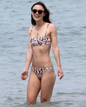 Keira Knightley / keira_knight / keiracknightleys / keiraksource nude photo #0338
