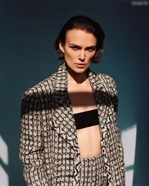Keira Knightley / keira_knight / keiracknightleys / keiraksource nude photo #0369